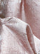 Robe à Épaules Dénudées et Manches Bouffantes Imprimé Jacquard Rose Années 1950