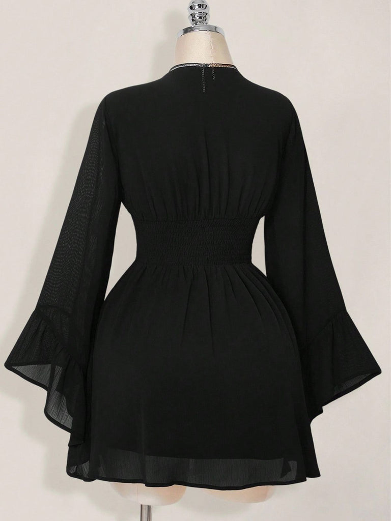 Robe Noir Mousseline Col V Smocké Waist Mini Années 1930