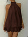 Robe dos nu à col montant et ourlet boule Années 1960