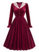 [Prévente] Robe midi lie-de-vin en velours à col en dentelle et poignets volantés années 1950