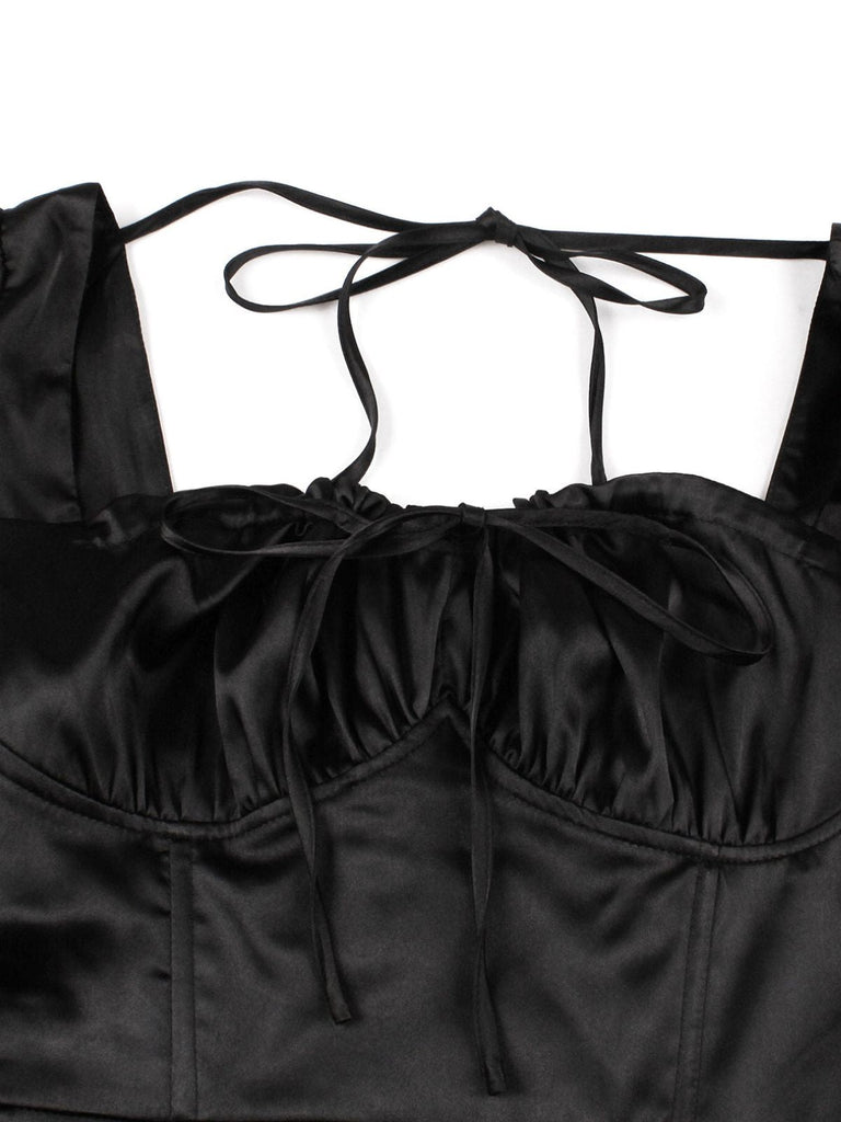 Robe midi rouge à col carré, manches bouffantes et corset années 1940