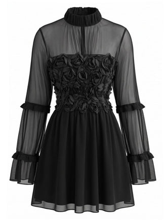 Robe gothique noire en résille transparente à rose 3D et volants années 1970