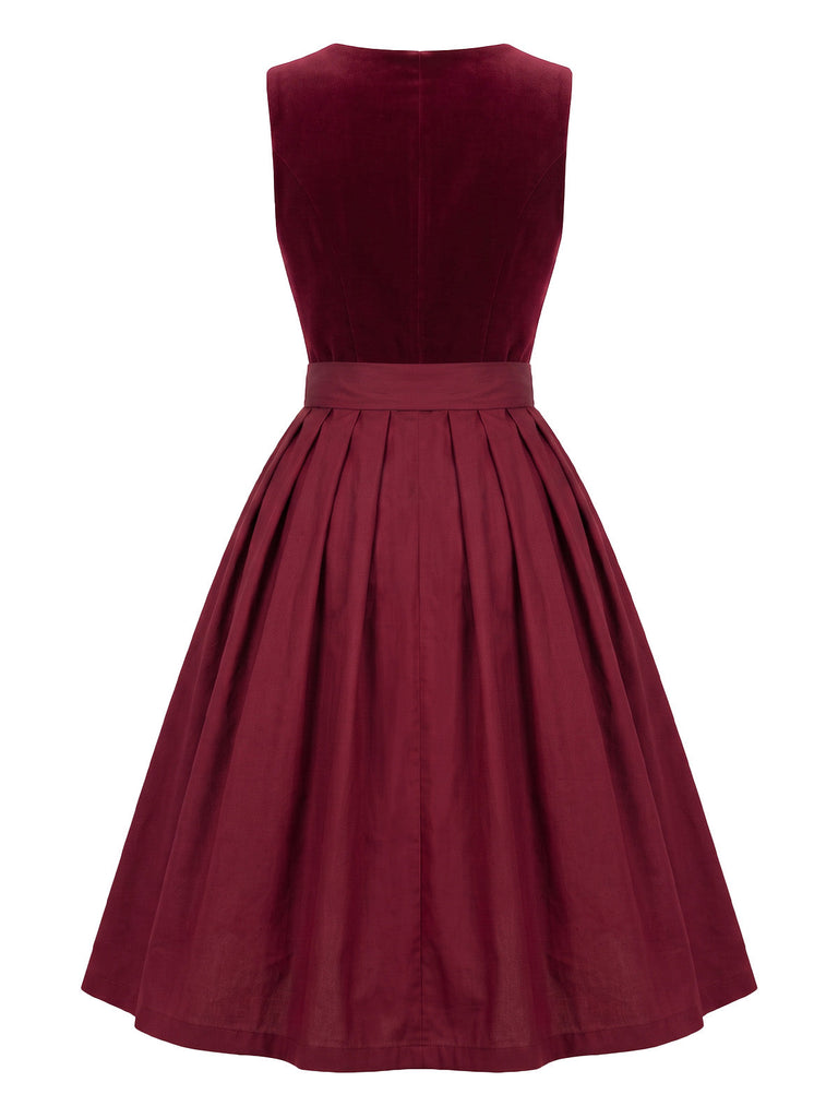 Robe bordeaux en velours à col carré avec tablier années 1950