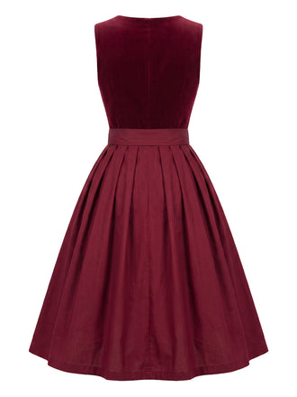 Robe bordeaux en velours à col carré avec tablier années 1950