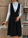 Robe chasuble en velours côtelé plissé à décolleté V profond années 1950 - 8