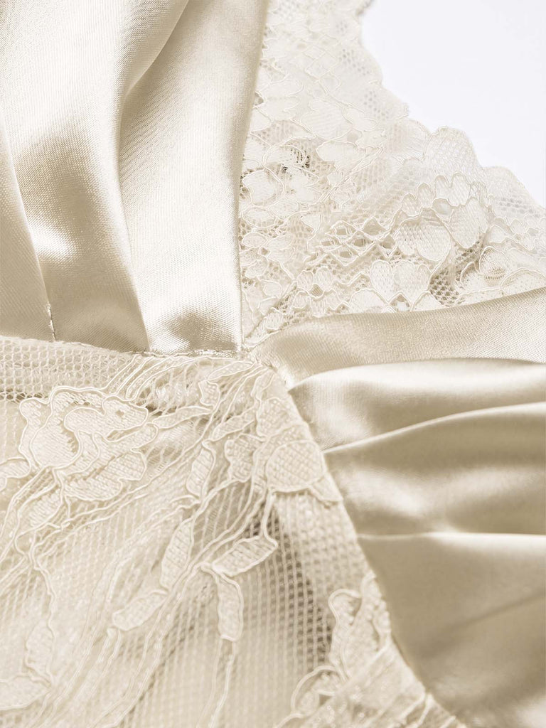 [Prévente] Nuisette longue champagne en satin à corset, dentelle et perles années 1930