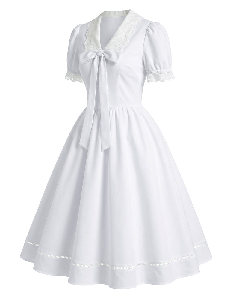 [Prévente] Robe blanche unie en dentelle à col V et nœud Années 1950 - 3
