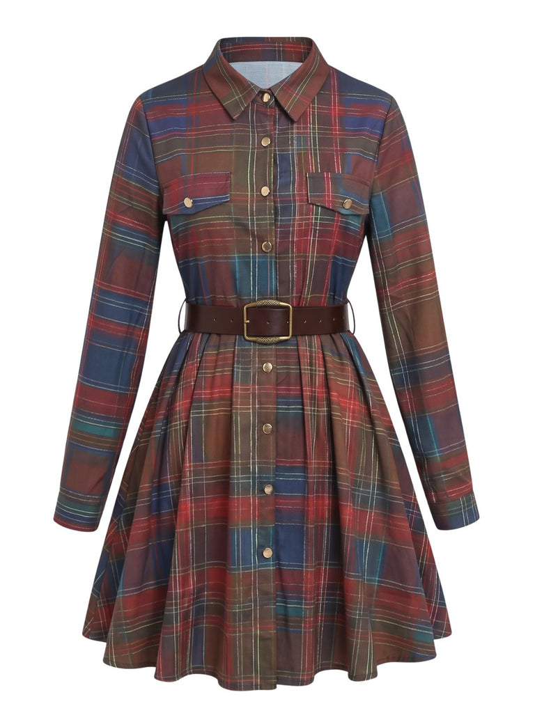 Robe chemise à carreaux, col à revers et ceinture Années 1970 - 7