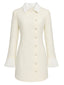 Robe courte beige ajustée à poignets plissés et boutons années 1960