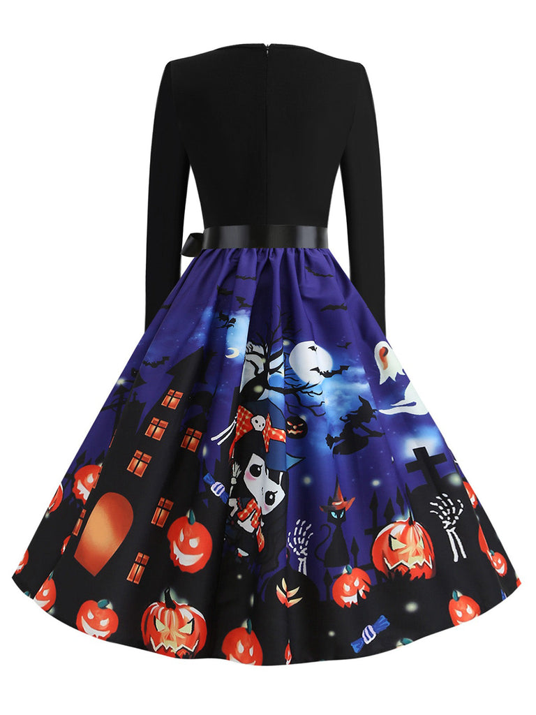 Robe à imprimé citrouilles et maison hantée, col pétale et manches longues années 1950 - 2