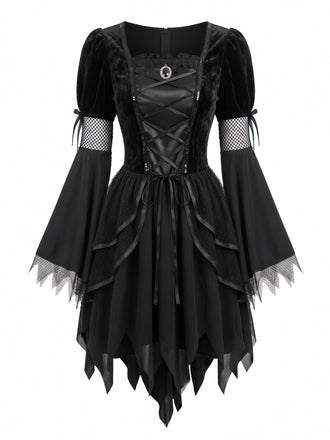 Robe de sorcière gothique noire à poignets de plumes années 1950