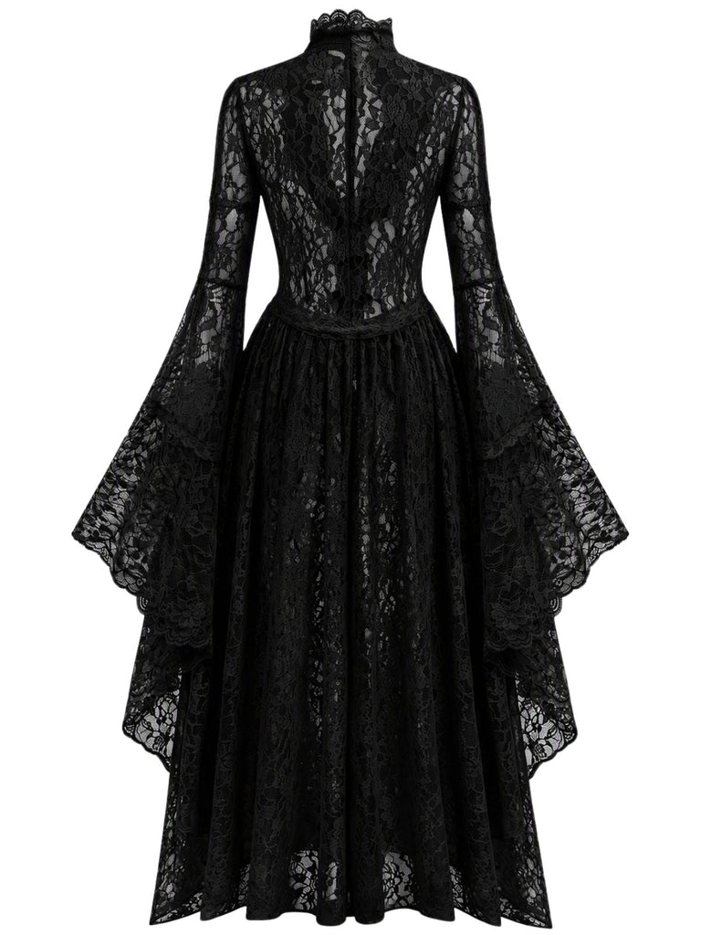 Robe médiévale en dentelle à col haut et manches évasées Années 1940 - 4