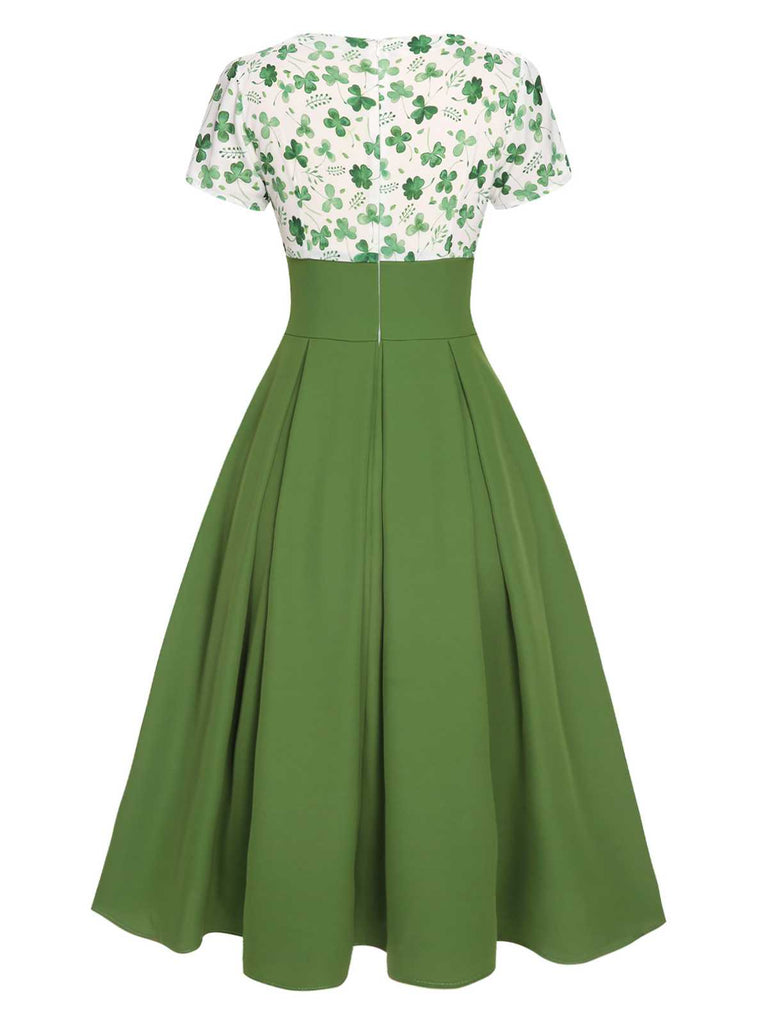 Robe boutonnée verte trèfle chanceux des années 1950