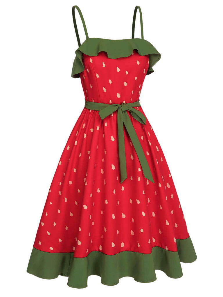 Robe rouge à volants et ceinture à fraises des années 1950