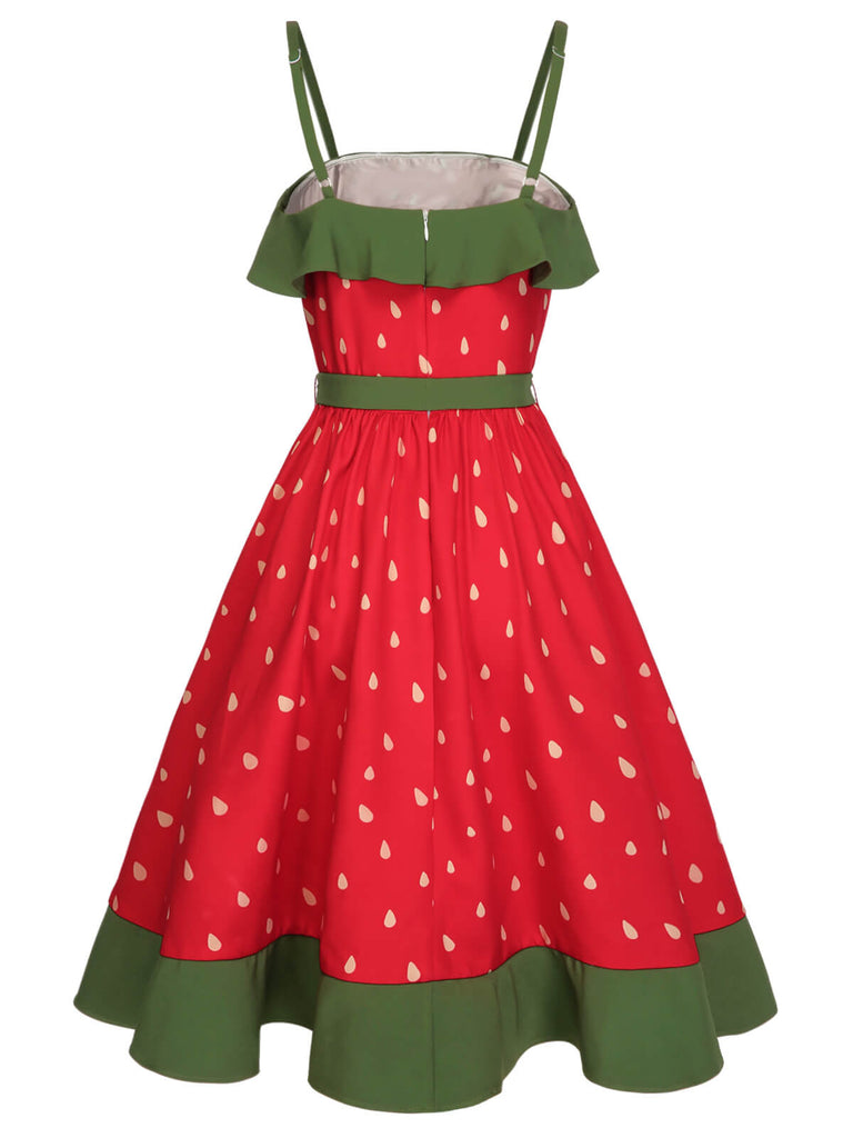 Robe rouge à volants et ceinture à fraises des années 1950