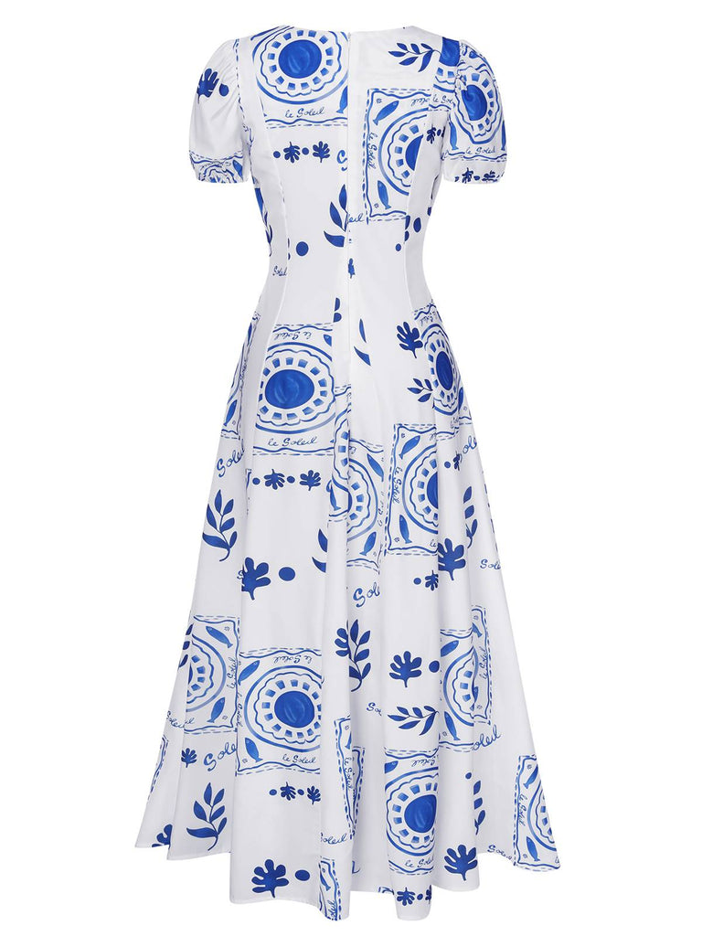 Robe à col en V profond et à motifs de plantes bleues et blanches des années 1930