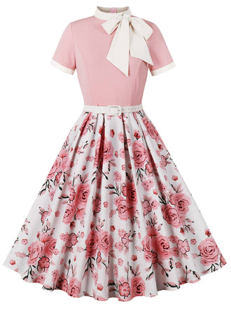 Robe rose à col noué et patchwork de roses des années 1950