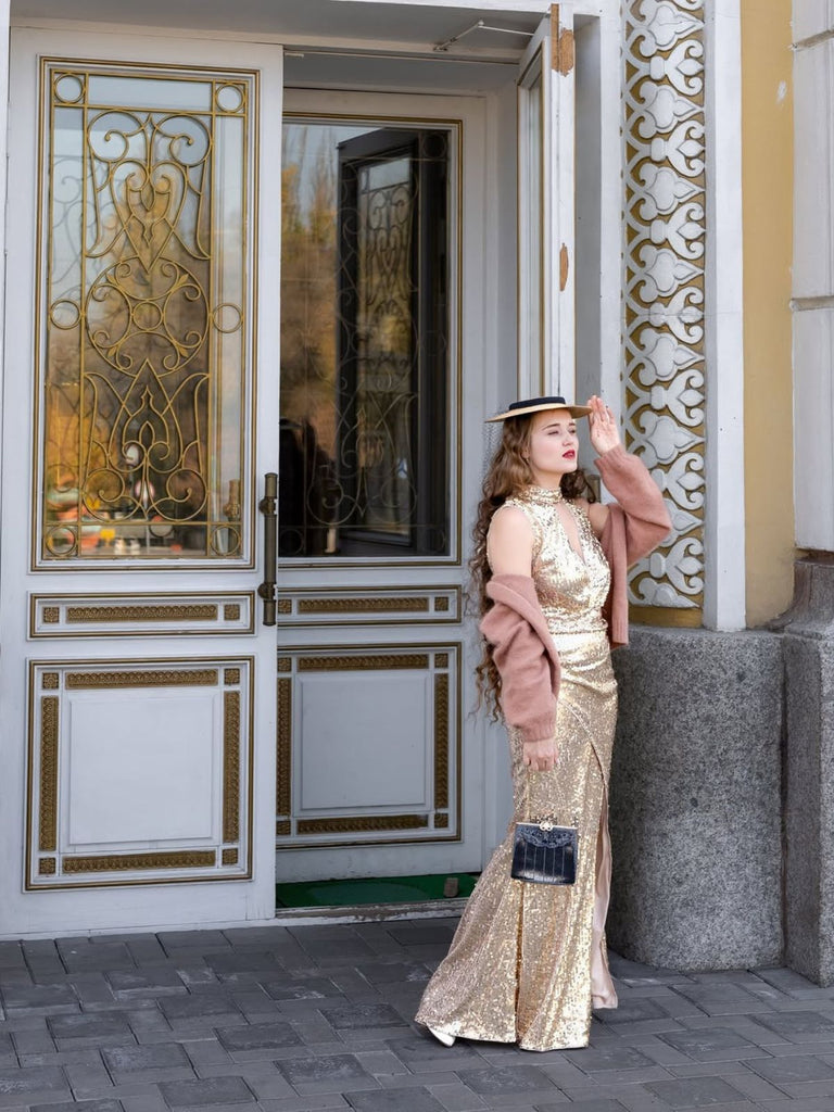 Robe longue à paillettes style trou de serrure champagne des années 1930