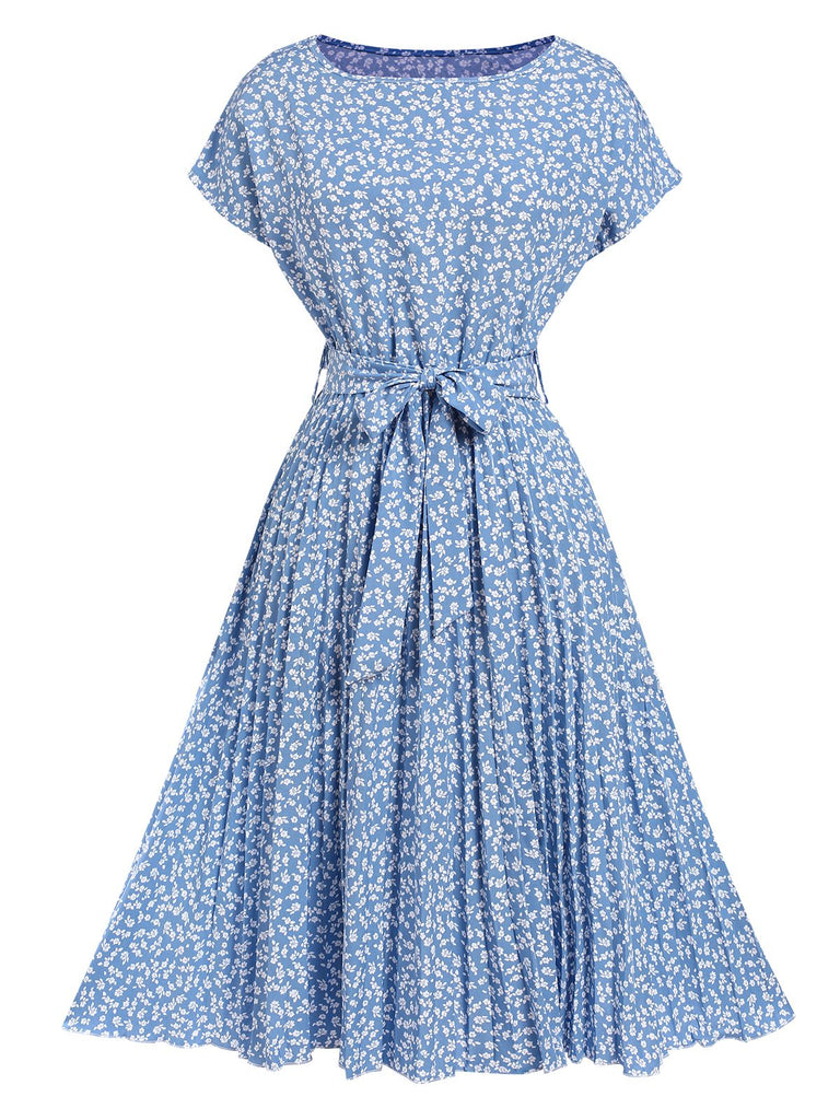 Robe plissée bleu clair à petites fleurs des années 40