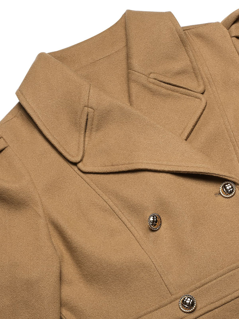 Manteau croisé à revers et poches des années 1940