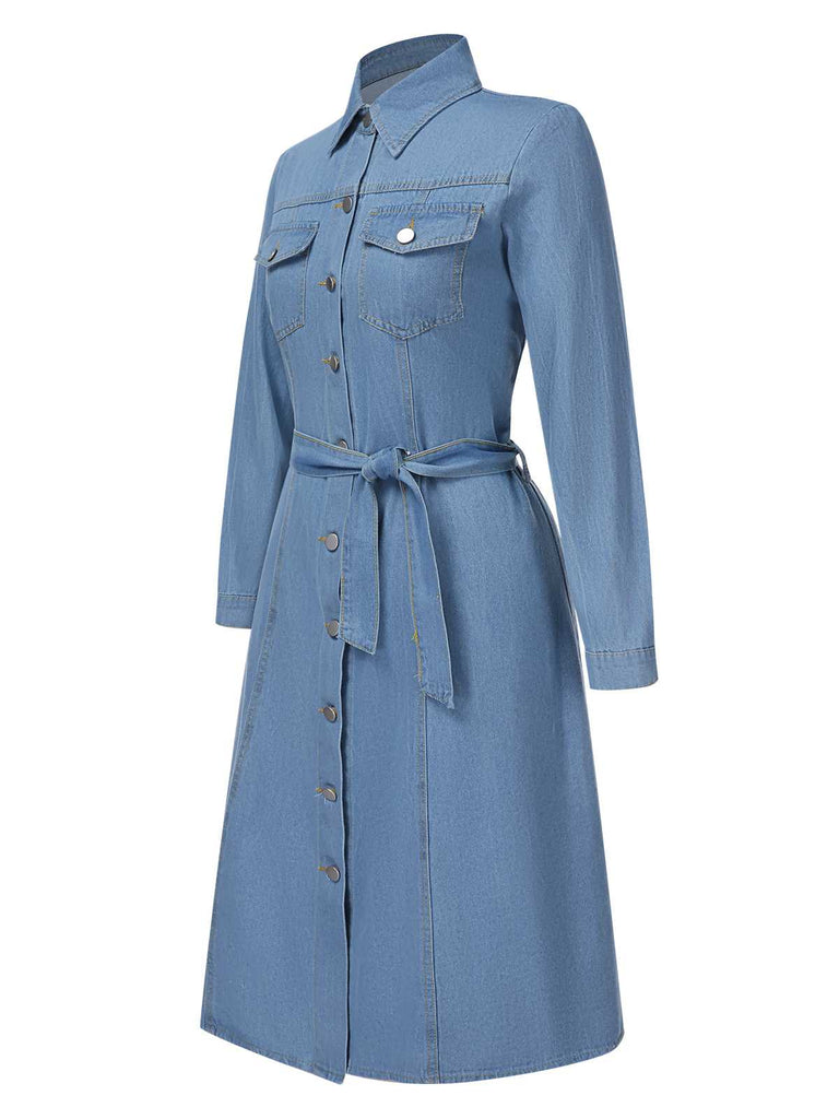 Robe en jean bleu clair avec ceinture à revers des années 40