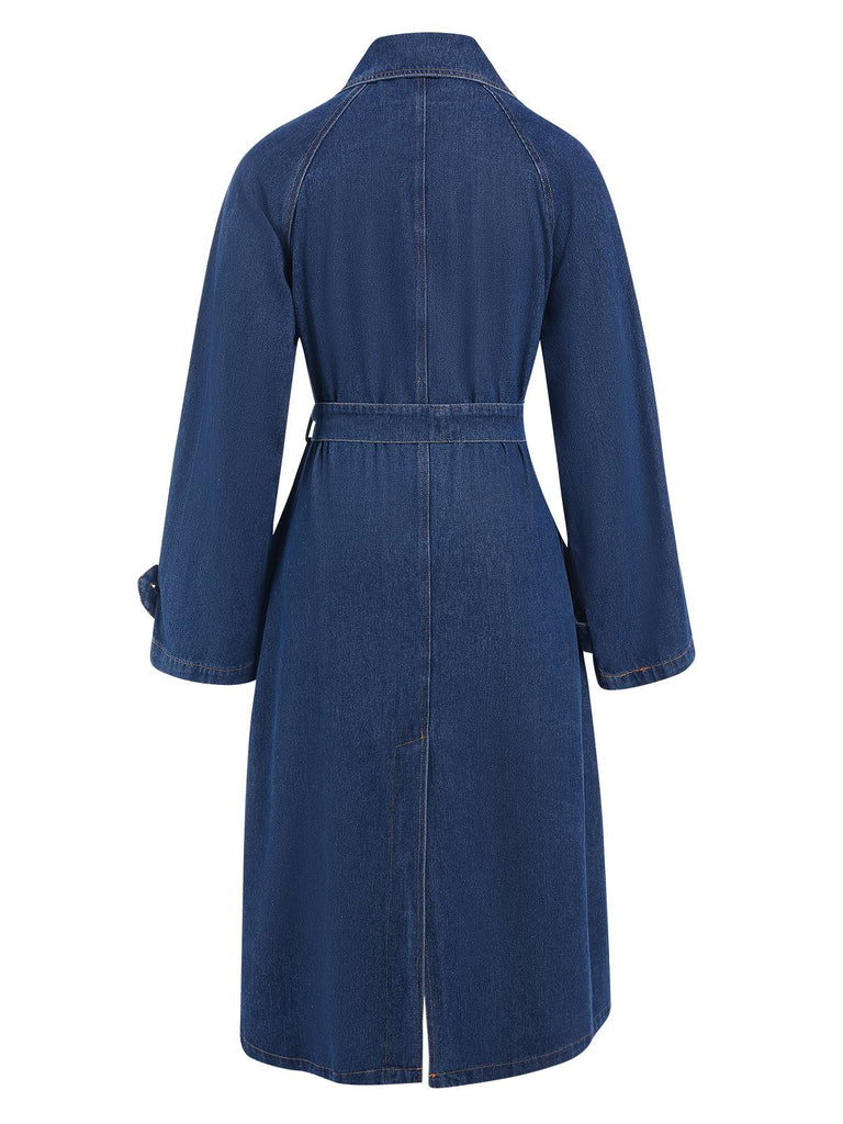 Manteau en jean bleu à revers croisé et ceinture des années 1950