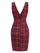 Robe à bretelles à carreaux tartan rouge des années 1960