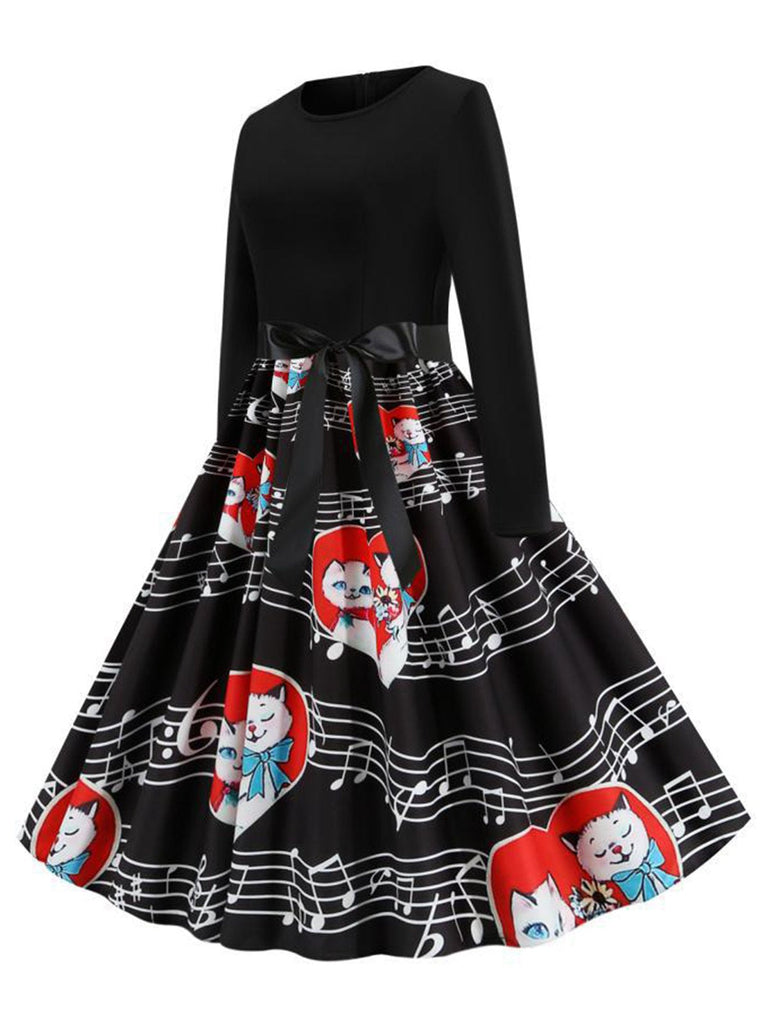 Robe noire patchwork à motifs de chats et de notes de musique des années 1950