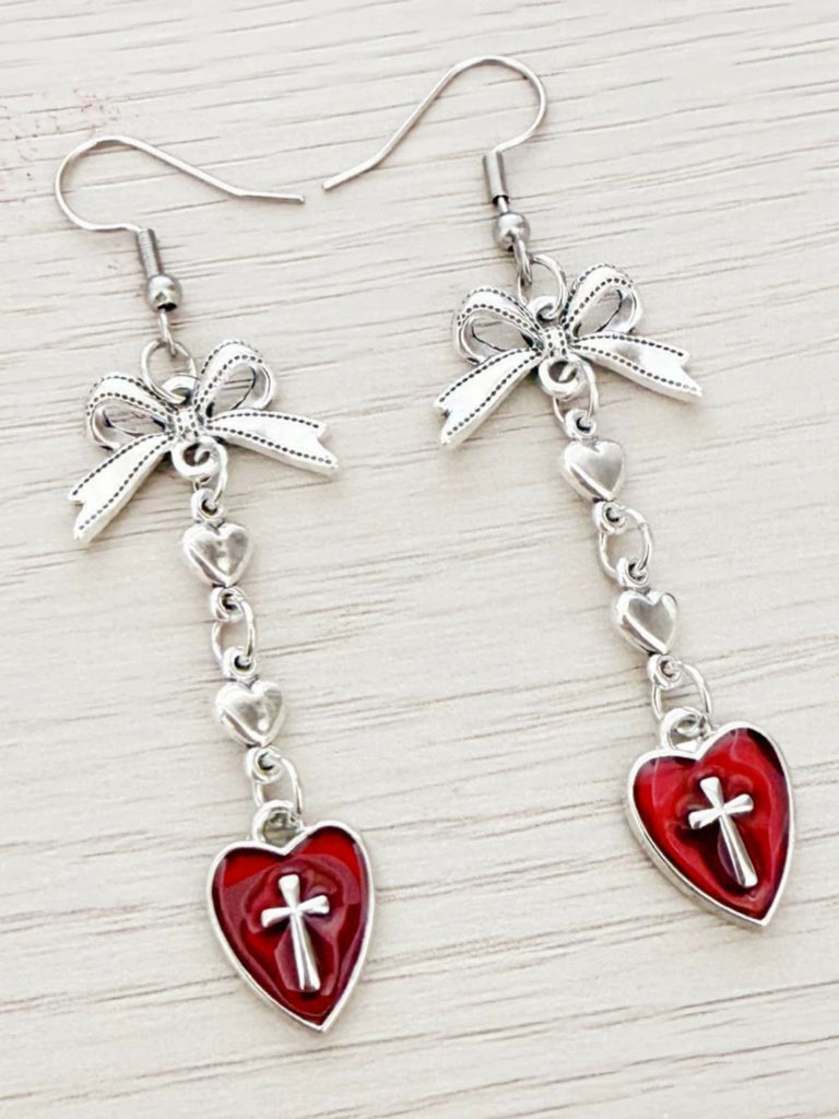 Boucles d'oreilles gothiques en croix de cœur et nœud papillon