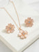 Ensemble Collier et Boucles d'Oreilles Rose à Pendentif Fleur en Cristal 3