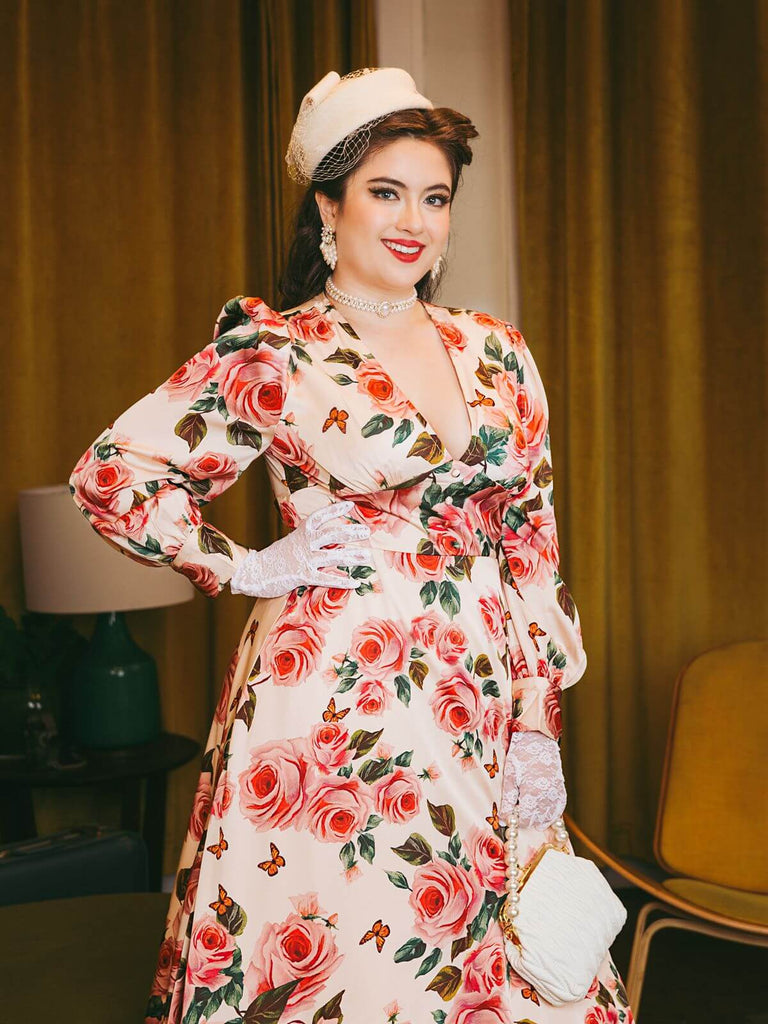 Robe à manches bouffantes à col en V et roses des années 1950