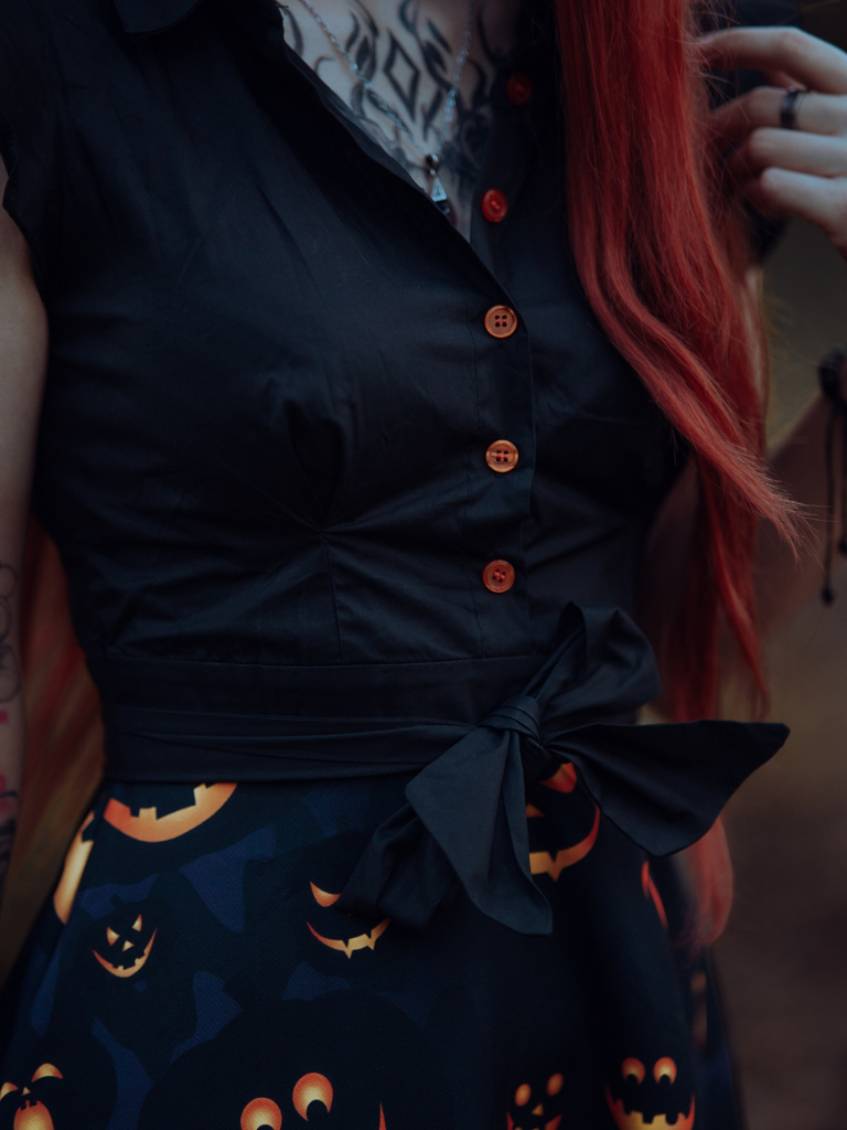 Robe noire Imprimé Citrouilles d'Halloween des années 1950