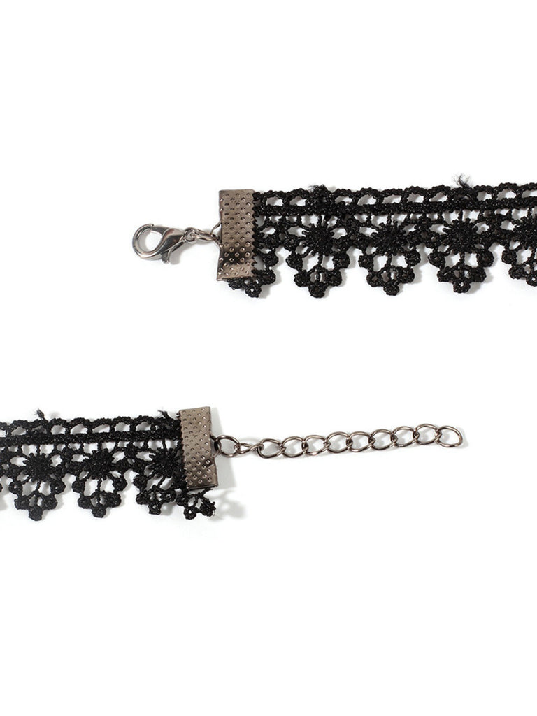 Collier ras du cou gothique vintage en dentelle brodée