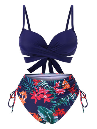 Ensemble bikini et cache-maillot bleu à motif floral des années 1960