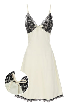 [Prévente] Robe de nuit beige en satin et dentelle années 1950