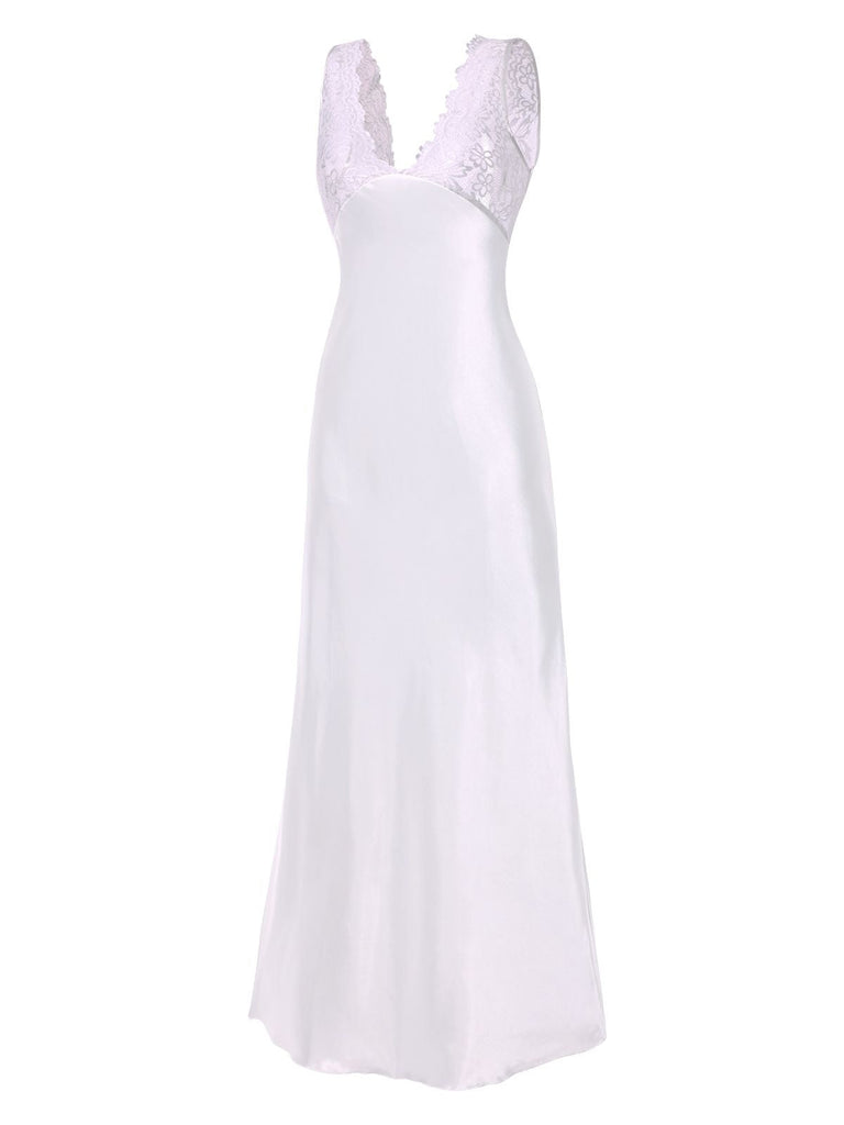 Chemise de nuit en dentelle et satin col v des années 1930