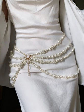 Chaîne de taille avec pendentif en forme de larme et perles multicouches