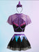 Ensemble de lingerie violet foncé avec cape en dentelle de sorcière et jupe années 1980