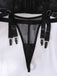 Ensemble lingerie nuisette transparente en dentelle et porte-jarretelles années 1950