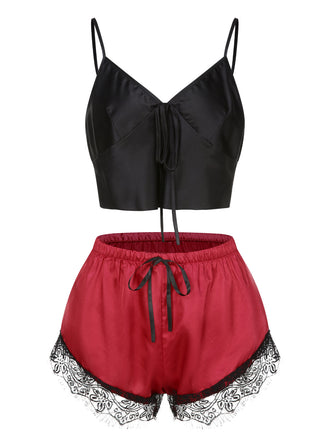 Pyjama noir et rouge à bretelles bordure en dentelle des années 1950