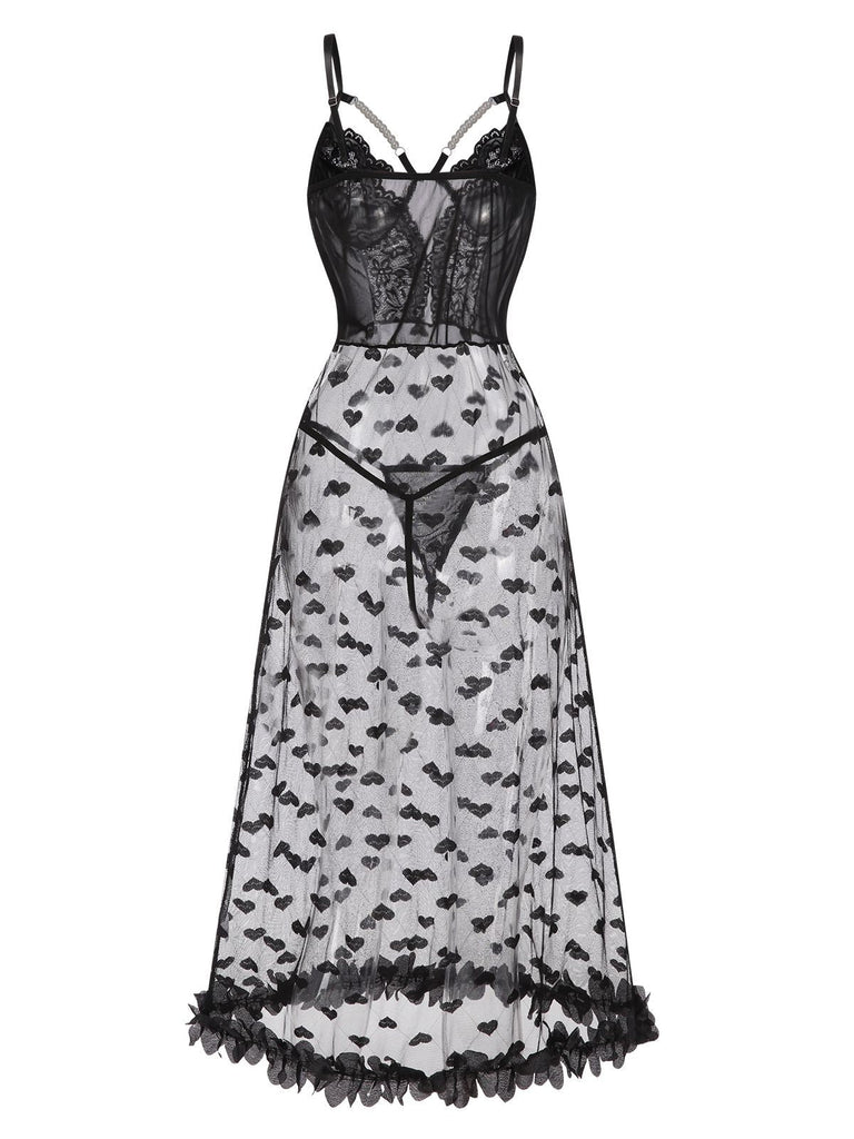 Chemise de nuit noire à bretelles spaghetti en dentelle et cœur des années 1950