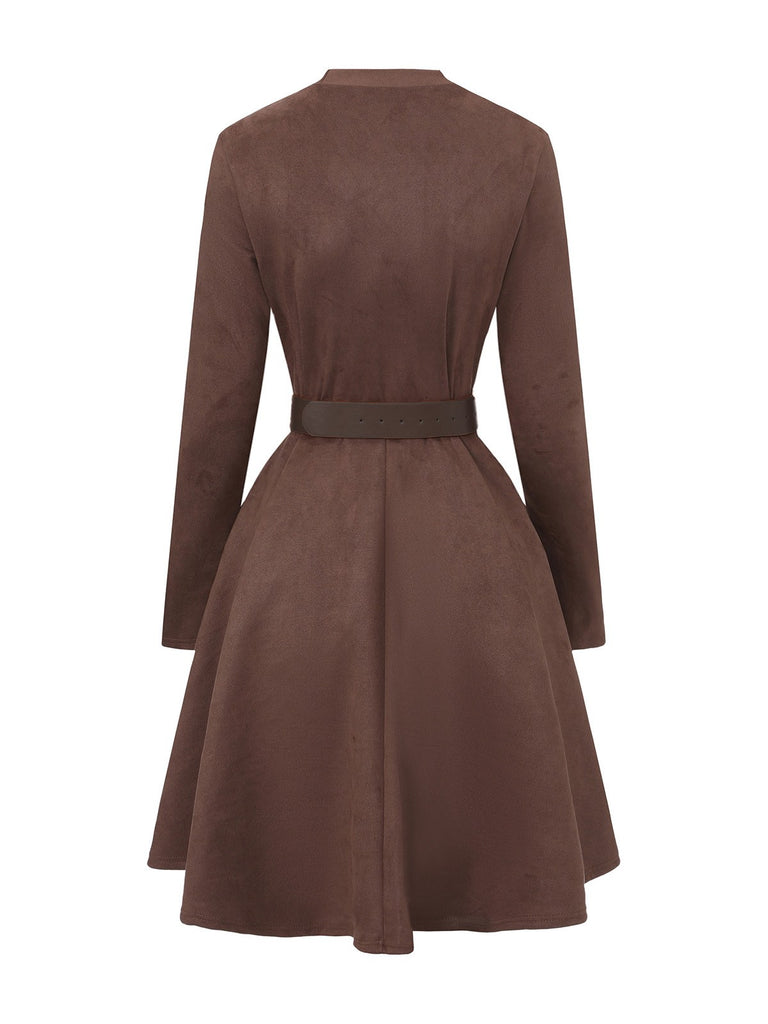 Robe marron manches longues col roulé court avec ceinture années 1970
