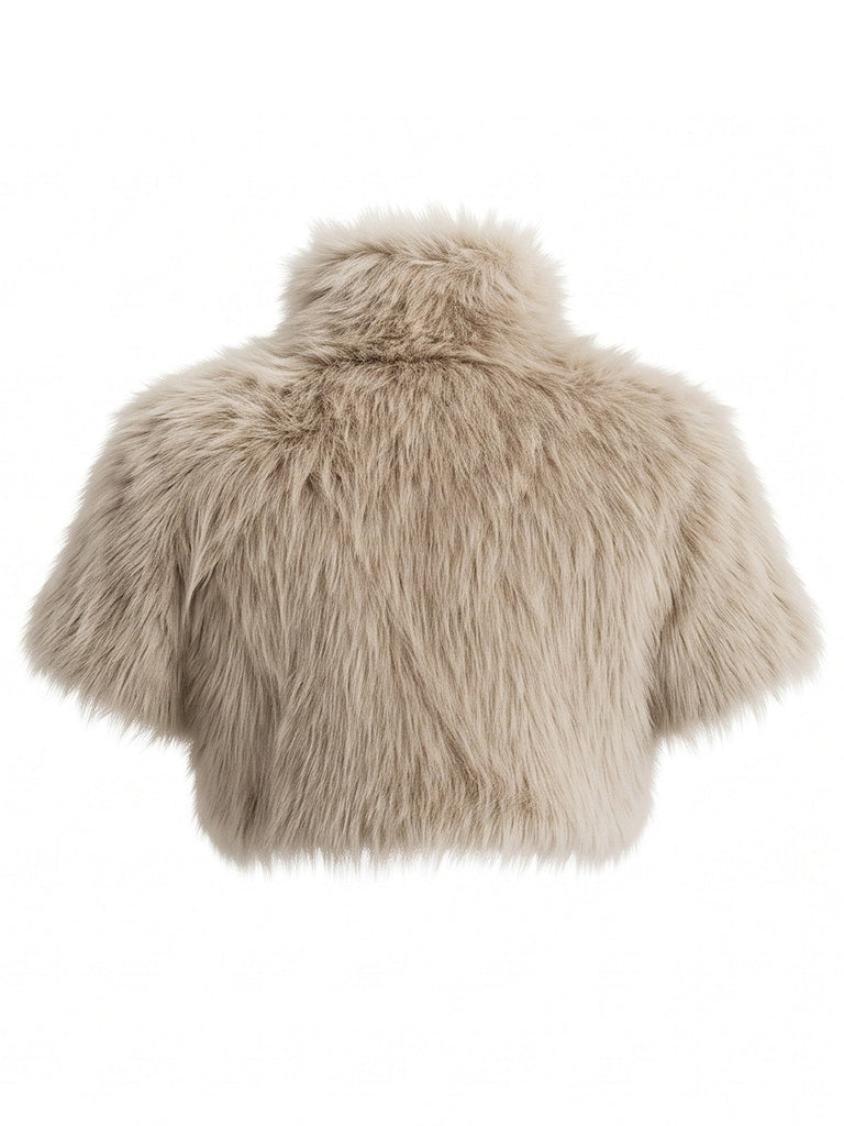 Capelet en fausse fourrure à boucle sur l’épaule années 1950 - 2