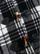 Manteau à capuche à carreaux et bordure en fausse fourrure années 1940