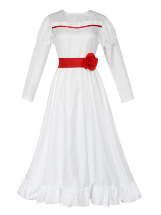 Robe blanche inspirée de la poupée Annabelle des années 1940
