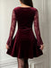 Mini-robe évasée lie-de-vin en velours et dentelle à manches évasées années 1960 - 4
