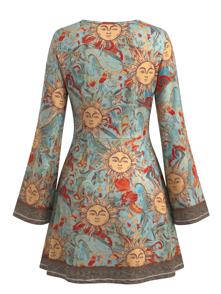Robe à col V et manches évasées imprimé soleil céleste années 1970 - 5