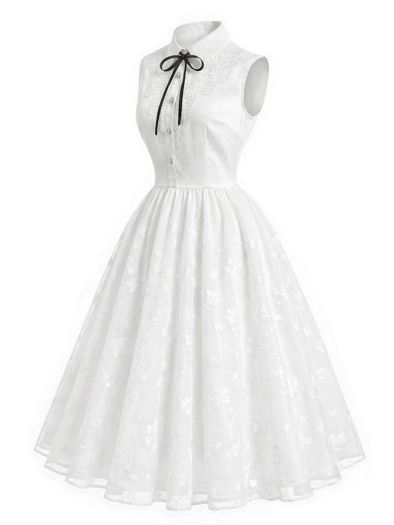 [Prévente] Robe Blanche Sans Manches en Satin à Revers et Fleurs Brodées Années 1950 - 3