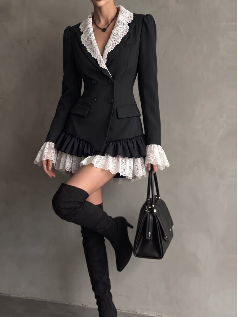 Robe blazer à col à revers en dentelle et ourlet volanté années 1960 - 5