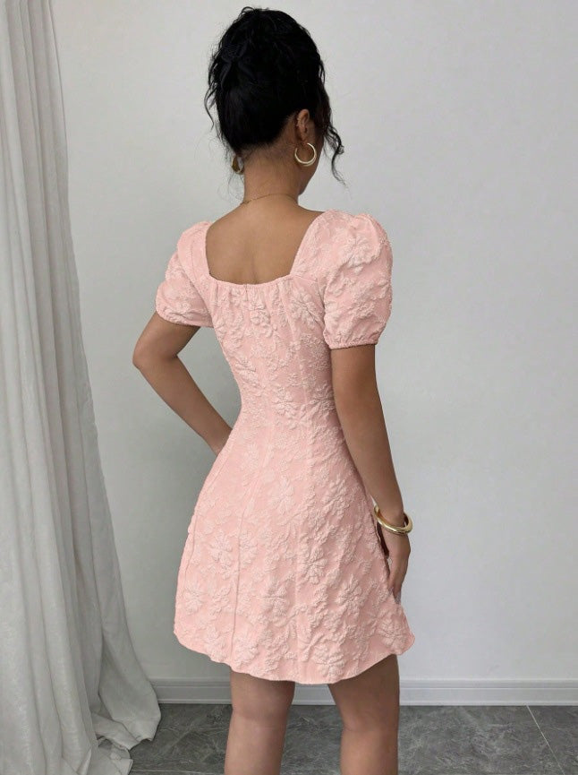 Robe en jacquard floral à col carré et manches bouffantes années 1960 - 4